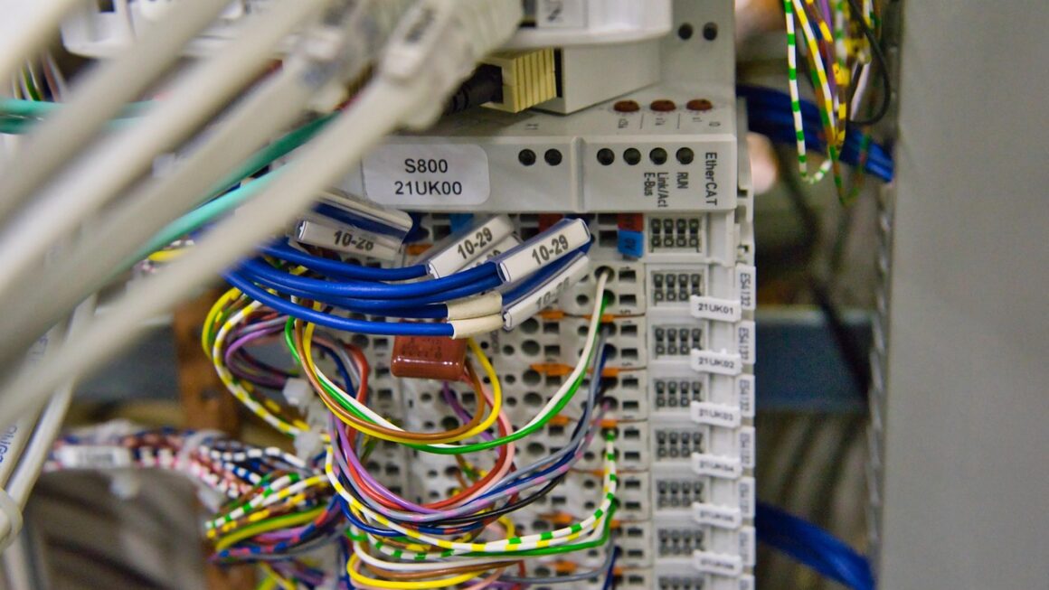 Top Industrial Automation Jobs for Freshers in the Manufacturing Sector